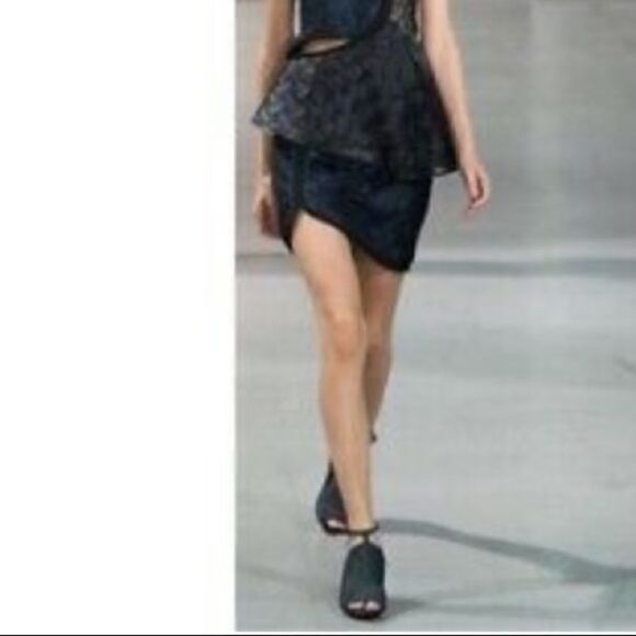 Black 'Aria' Mesh Leather Combo Heel Sandal - Picture 4 of 11